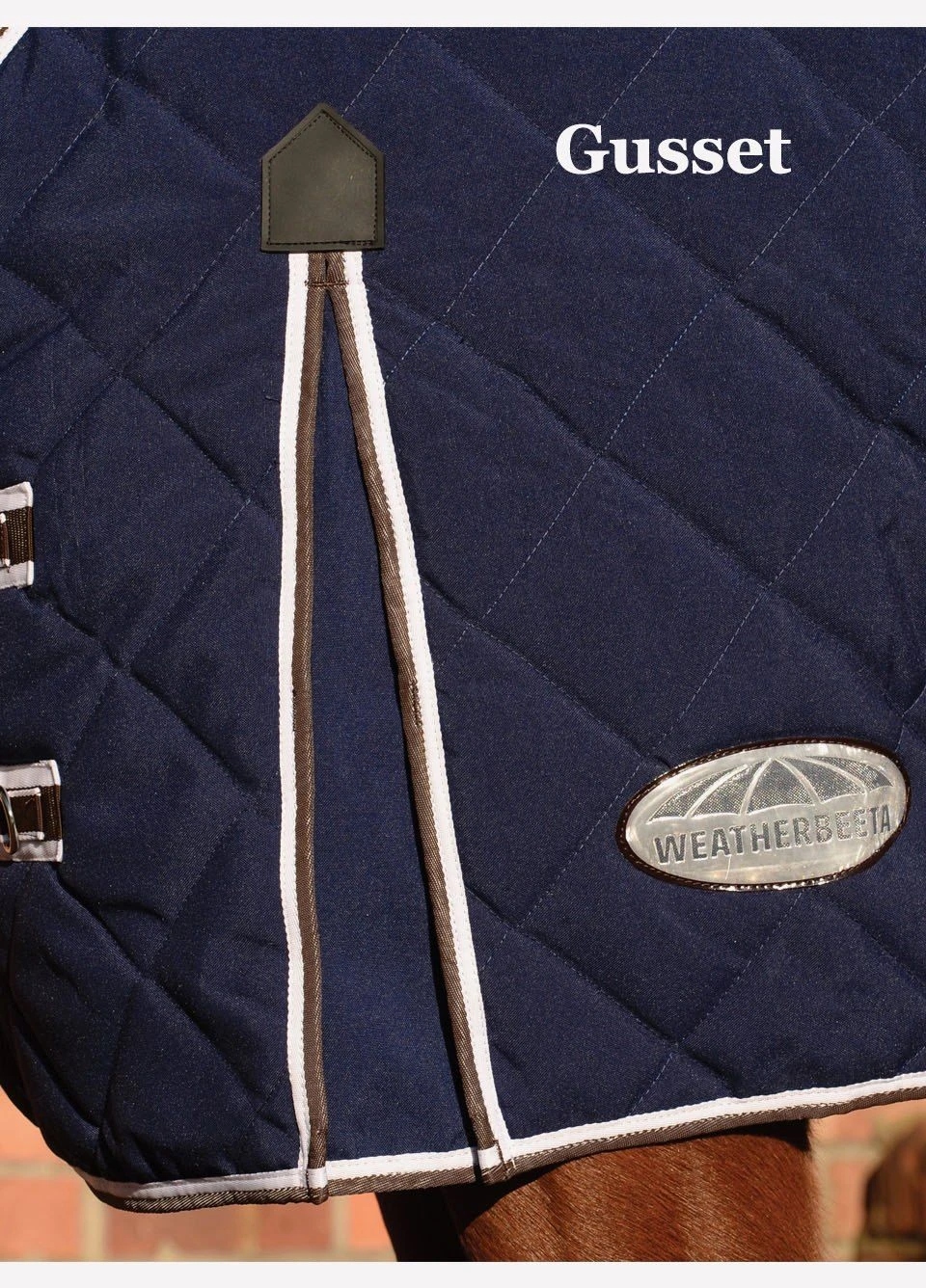 Weatherbeeta ComFiTec Diamond Quilt Detach A Neck Medium Stable Rug - Blue/Charc/White - Image 2